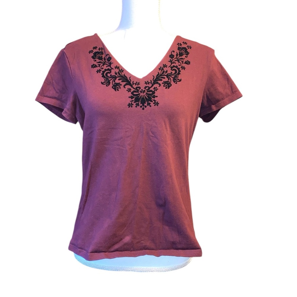 Christopher & Banks V Neck Short Sleeve Shirt Embroidered Red Women's Medium